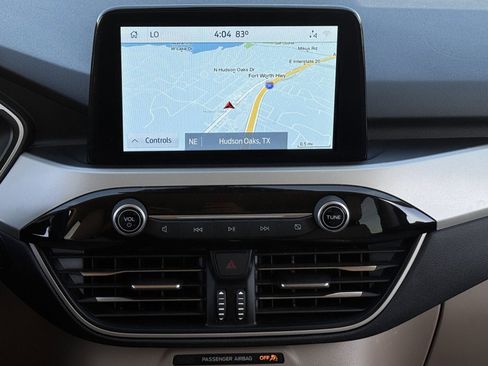 Used 2020 Ford Escape SEL image 19