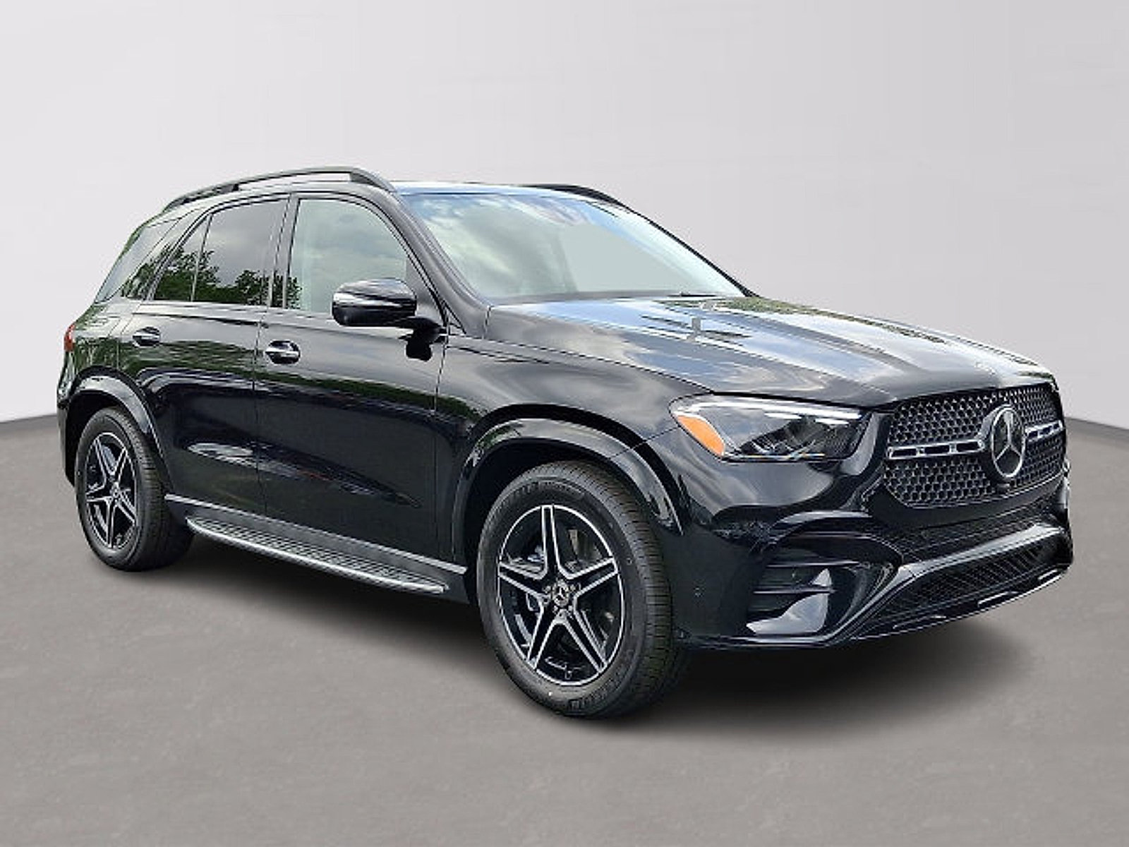 Used 2026 Mercedes-Benz GLE 450 4MATIC image 3