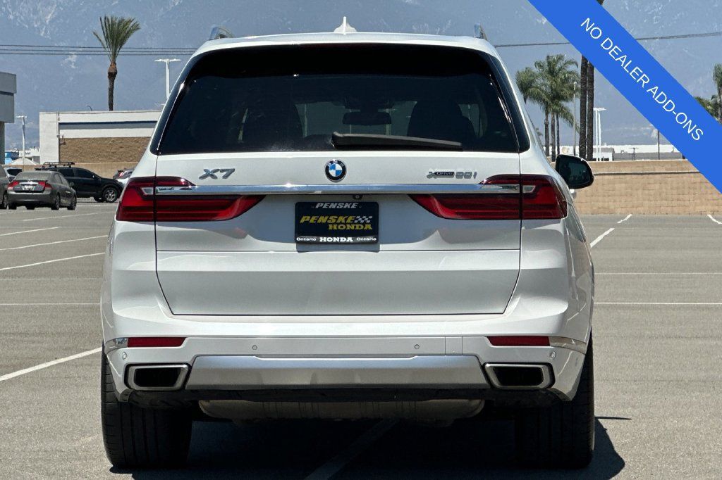 Used 2019 BMW X7 xDrive50i w/ Premium Package AWD/4WD image 5