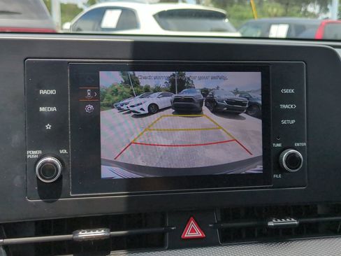 Used 2025 Kia Sportage LX FWD image 20