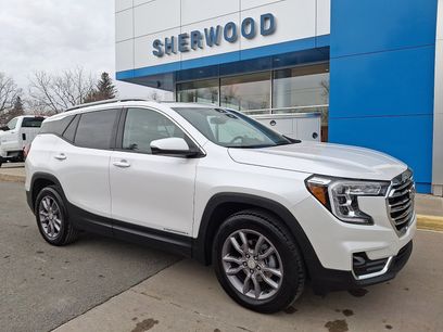 Used 2024 GMC Terrain SLT w/ Infotainment Package II