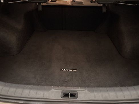 Used 2025 Nissan Altima 2.5 SV image 19