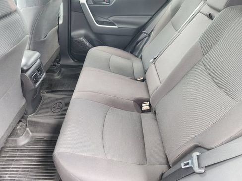 Used 2022 Toyota RAV4 LE FWD image 26