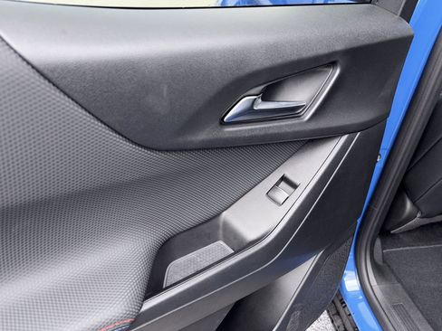 Used 2026 Chevrolet Equinox RS w/ Safety and Technology Package FWD image 28