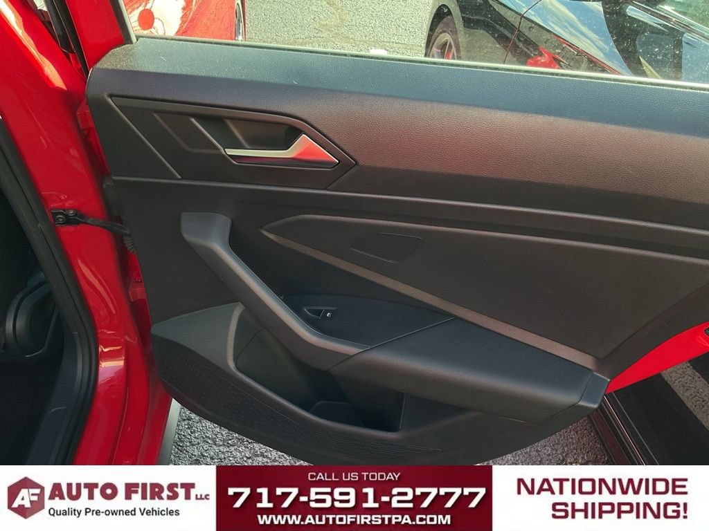 Used 2021 Volkswagen Jetta GLI FWD image 13