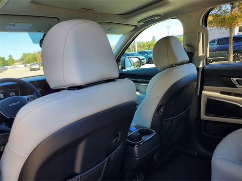 New 2025 Kia Telluride EX w/ EX Captain's Chair Package image 9