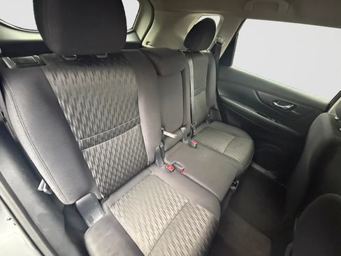 Used 2020 Nissan Rogue SV AWD/4WD image 18