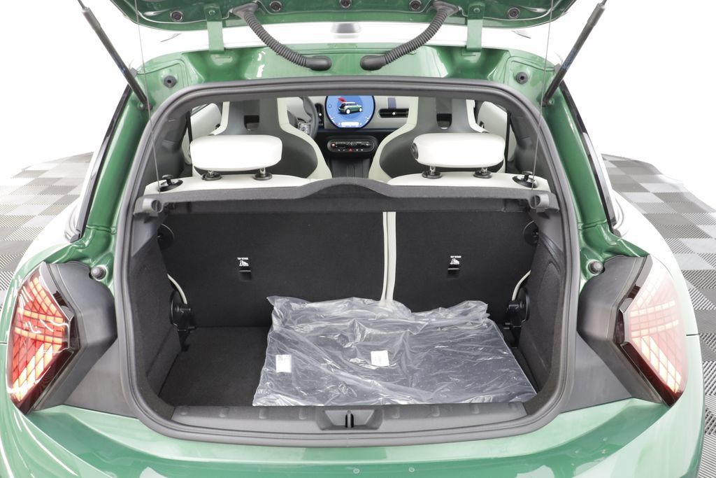 Certified 2026 MINI Cooper 2-Door Hardtop FWD image 16