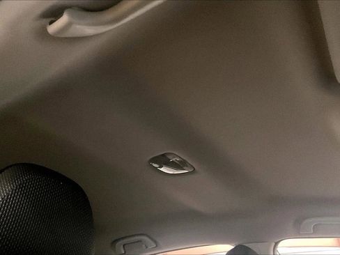 Used 2018 Subaru Crosstrek 2.0i image 21