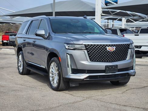Certified 2021 Cadillac Escalade Premium Luxury RWD image 3
