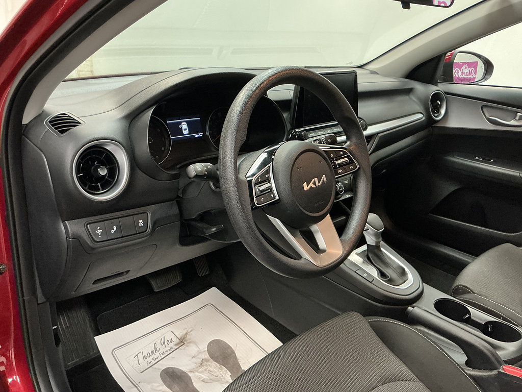 Used 2024 Kia Forte LXS w/ LXS Technology Package FWD image 10