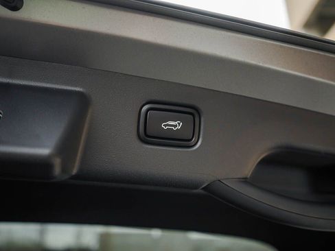 New 2026 Kia Niro Wind FWD image 9