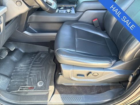 Used 2022 Ford Expedition XLT AWD/4WD image 12