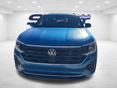Used 2024 Volkswagen Atlas Cross Sport SEL R-Line image 2