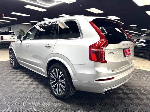 Used 2020 Volvo XC90 T5 Momentum w/ Protection Package Premier image 9