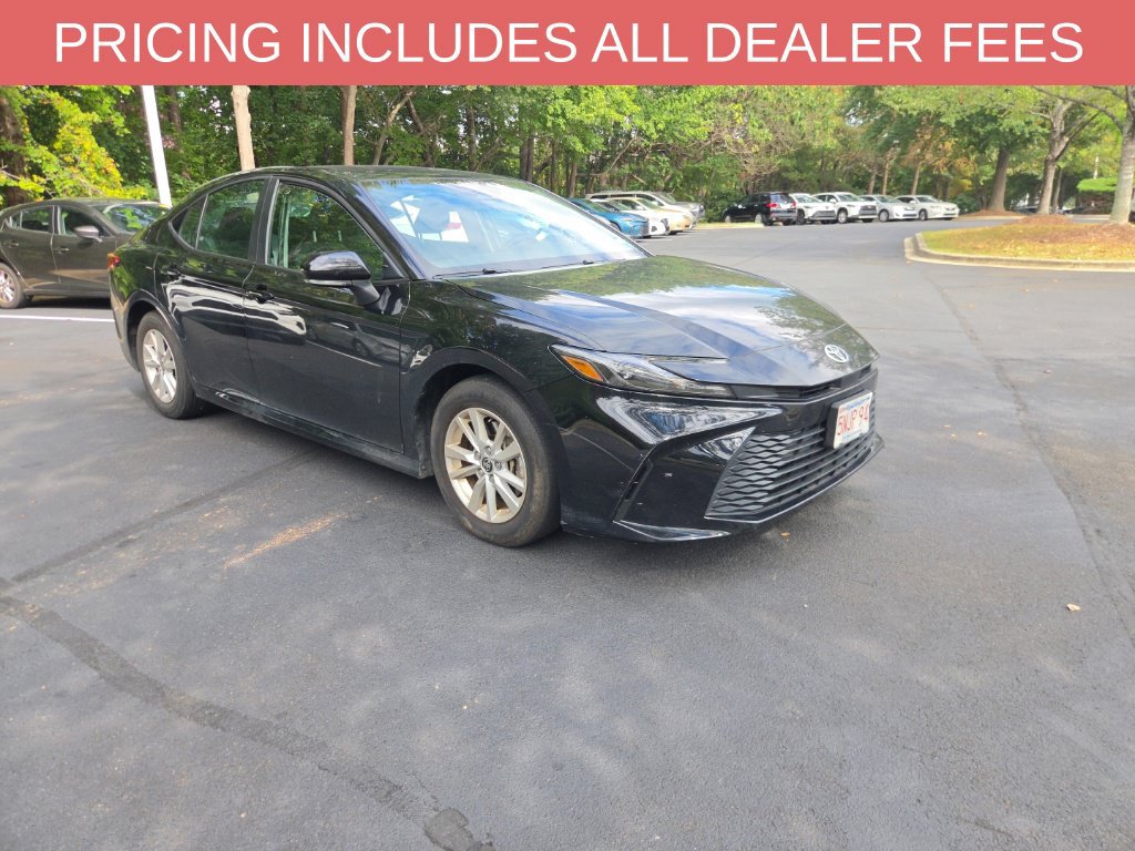 Certified 2025 Toyota Camry LE FWD image 1