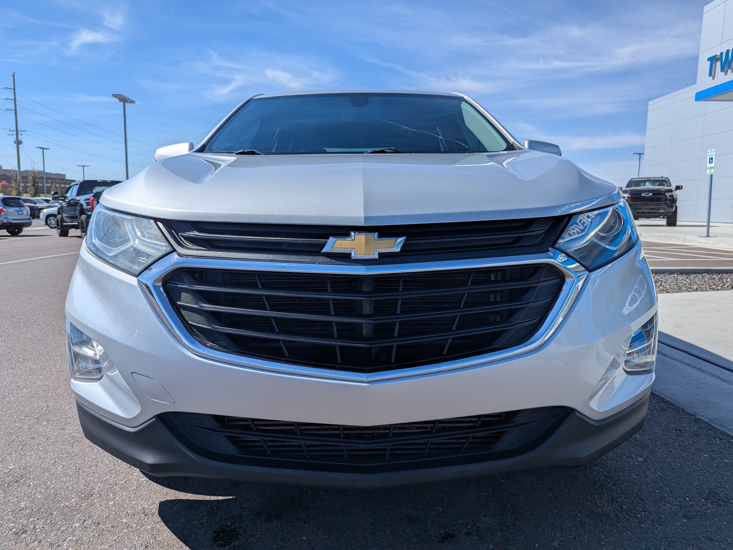 Used 2019 Chevrolet Equinox LT FWD image 4