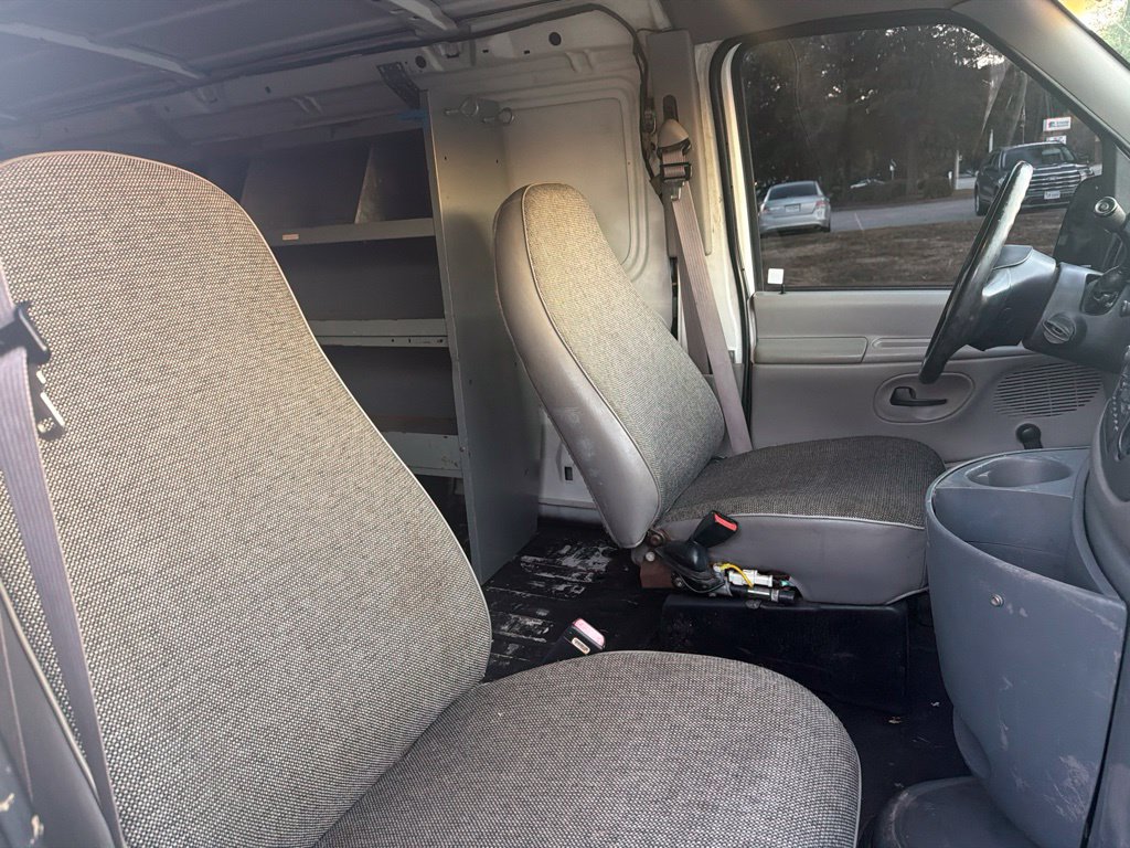 Used 1997 Ford E-150 and Econoline 150 RWD image 11