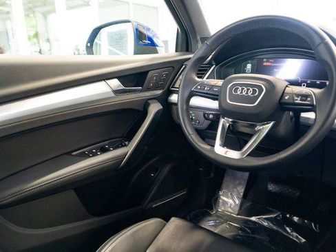 Certified 2024 Audi Q5 2.0T Premium Plus w/ Premium Plus Package AWD/4WD image 11