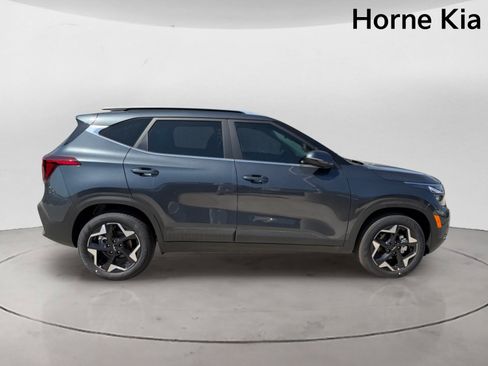 New 2026 Kia Seltos EX FWD image 3