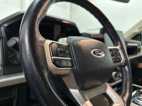 Used 2023 Ford Expedition Max XLT image 35