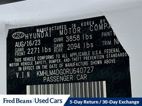 Used 2024 Hyundai Elantra SEL image 32