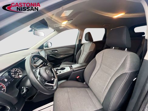 Used 2023 Nissan Rogue SL w/ SL Premium Package image 26