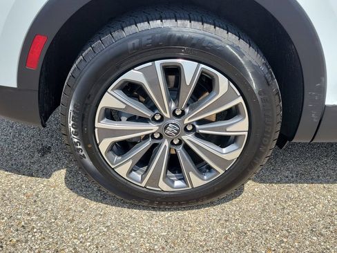 Used 2024 Buick Envision Preferred AWD/4WD image 6