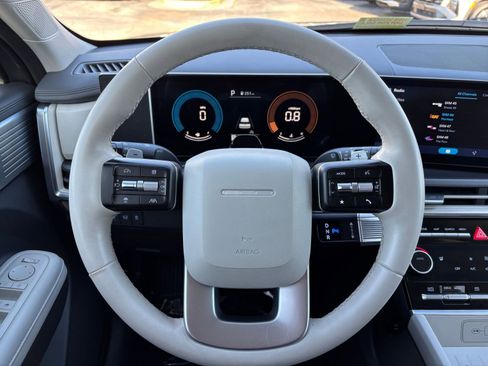 Used 2025 Hyundai Santa Fe SEL image 34