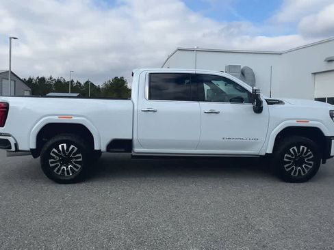 New 2026 GMC Sierra 2500 Denali Ultimate image 9