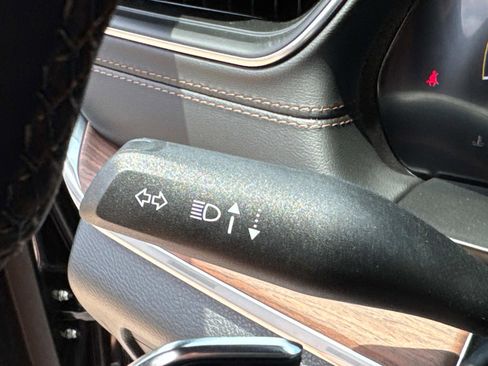 New 2025 Jeep Grand Cherokee L Summit w/ Advanced Protech Group IV image 31