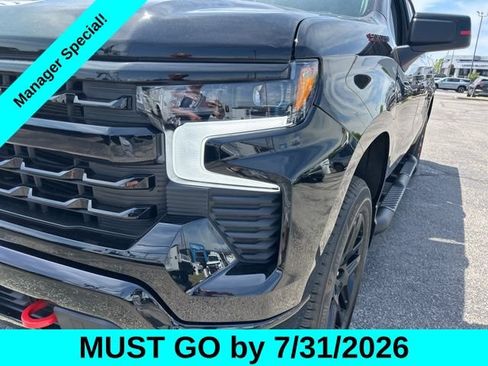Used 2024 Chevrolet Silverado 1500 RST w/ Redline Edition AWD/4WD image 9