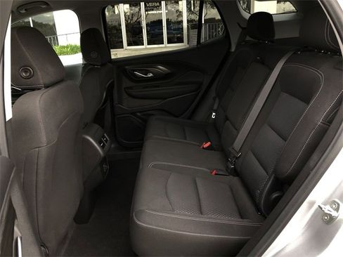 Used 2022 GMC Terrain SLE w/ Driver Convenience Package image 29