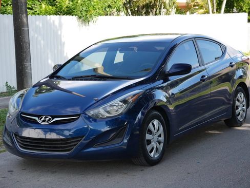 Used 2016 Hyundai Elantra SE FWD image 4