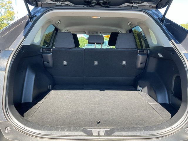 Used 2020 Toyota RAV4 LE FWD image 10