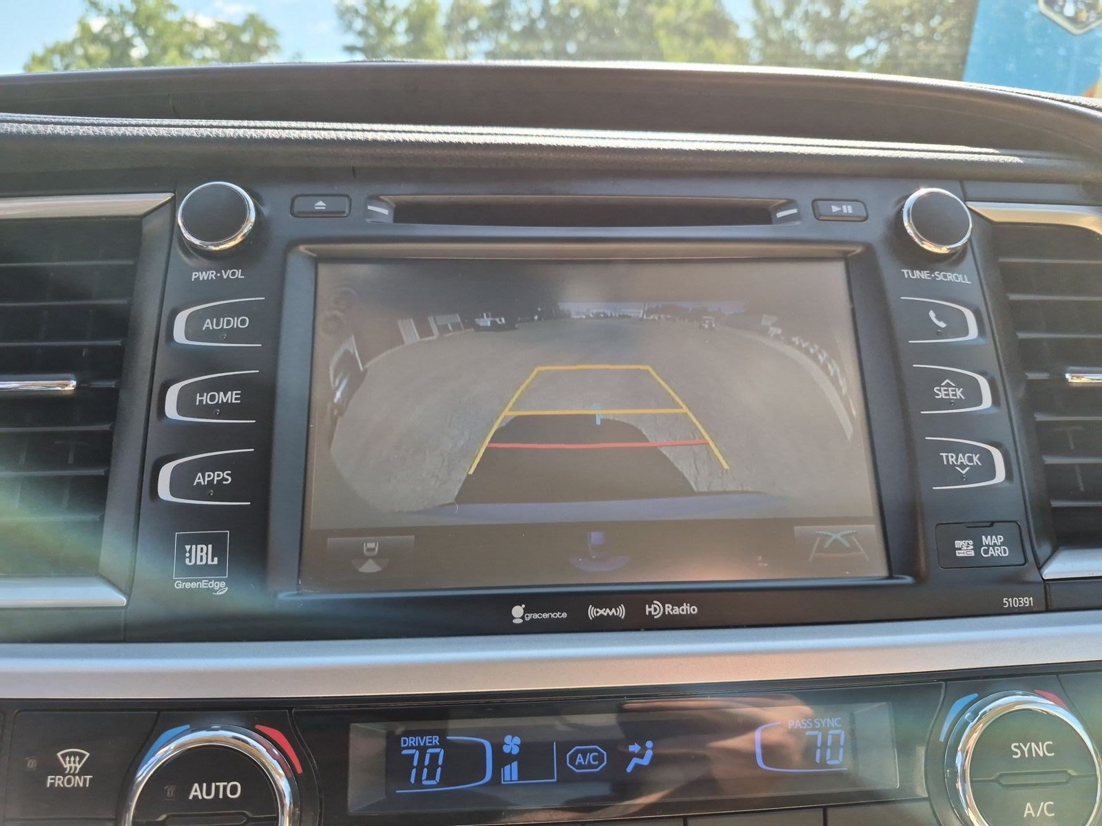 Used 2019 Toyota Highlander Limited Platinum AWD/4WD image 14