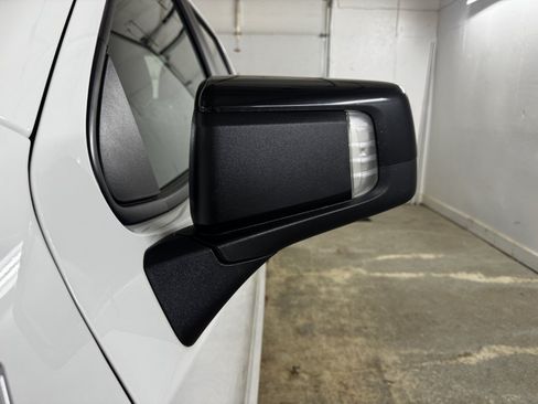 Used 2024 Chevrolet Silverado 1500 W/T w/ Z71 Off-Road Package AWD/4WD image 14