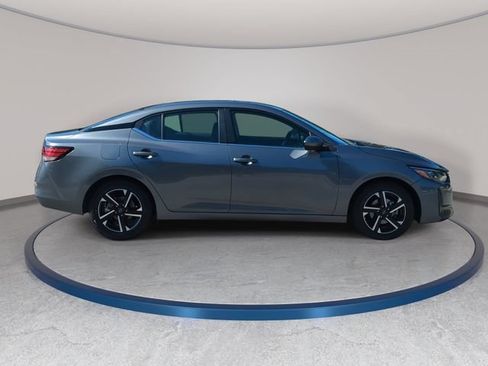 Certified 2024 Nissan Sentra SV FWD image 4