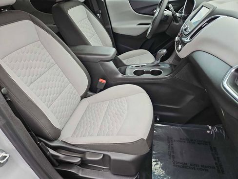 Used 2020 Chevrolet Equinox LT w/ LPO, Floor Liner Package image 36