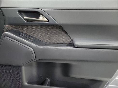 Used 2025 Lexus GX 550 w/ Cold Area Package image 16