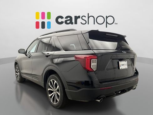 Used 2024 Ford Explorer ST-Line w/ Class IV Trailer Tow Package AWD/4WD image 3