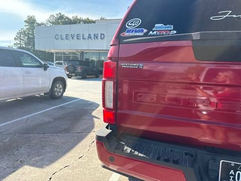 Used 2021 Ford F250 Lariat w/ Lariat Ultimate Package AWD/4WD image 24