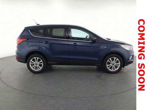 Used 2019 Ford Escape SE image 10