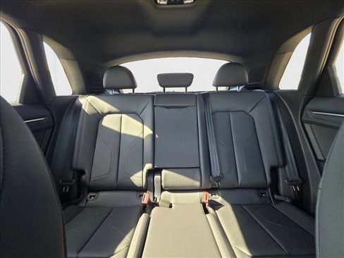New 2025 Audi Q3 2.0T Premium w/ Convenience Package image 17