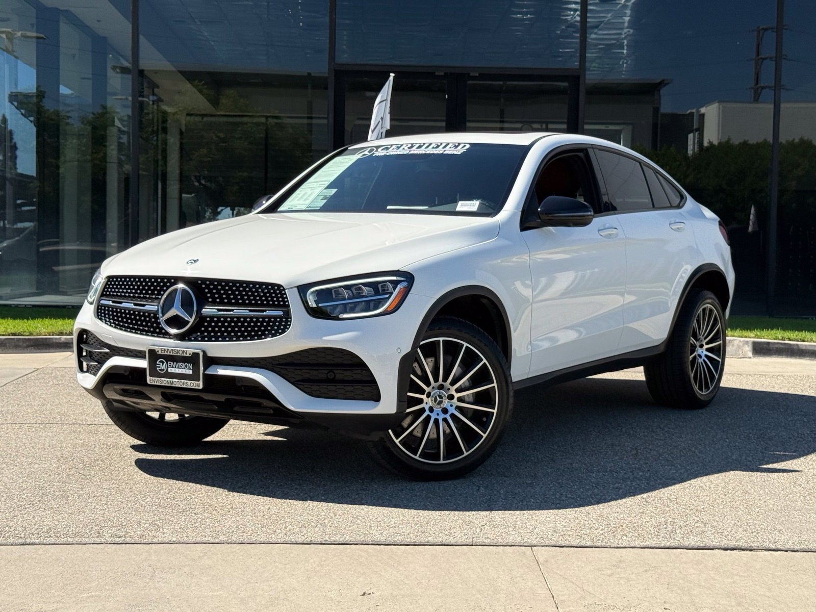 Used 2022 Mercedes-Benz GLC 300 4MATIC Coupe image 2