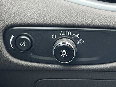 Used 2024 Chevrolet Malibu LT image 30