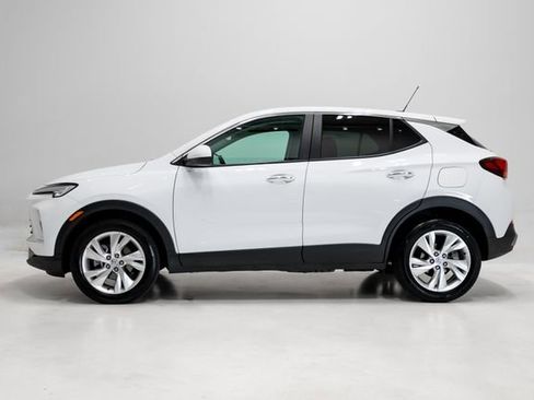 Used 2025 Buick Encore GX Preferred image 24