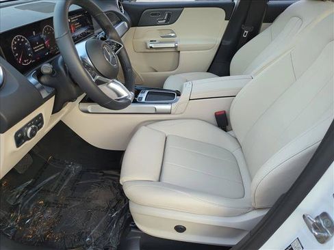 Used 2026 Mercedes-Benz GLB 250 image 16