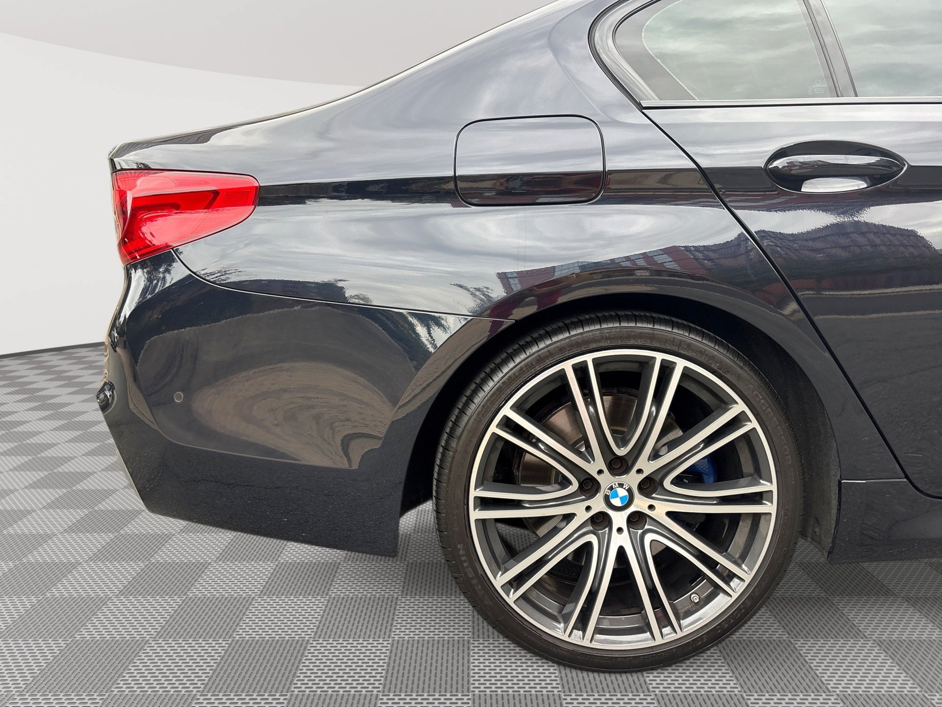 Used 2019 BMW 540i RWD image 30