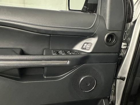 Used 2022 Ford Expedition XLT AWD/4WD image 9